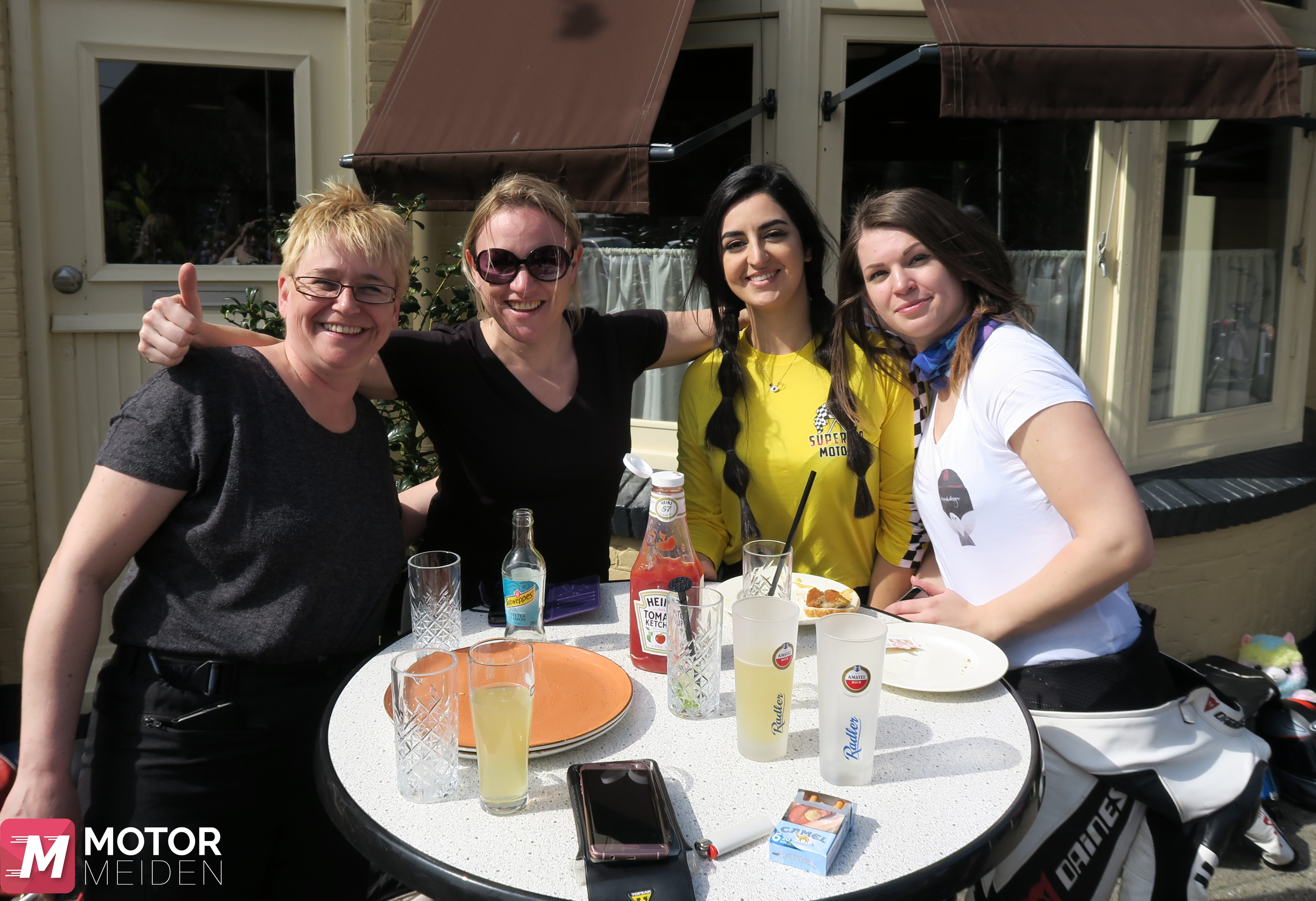 Motormeiden_openen _officieel_het_motorseizoen