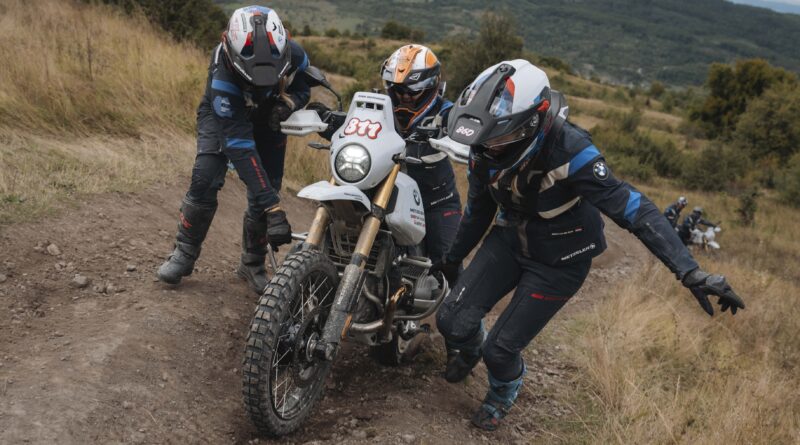 Nederlandse Anja Filak (Anja.Moto) wint BMW GS Trophy 2026