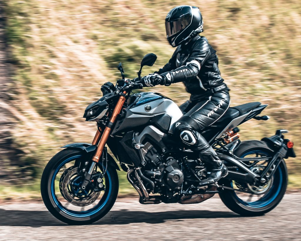 Testrit Yamaha MT-09 SP